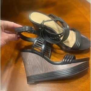 Gianni Bini wedge sandals. Size 8
